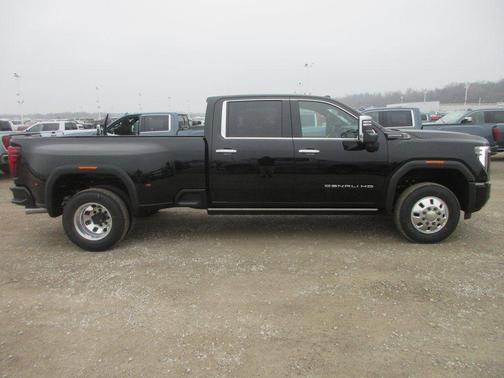 2026 GMC Sierra 3500 Denali Ultimate