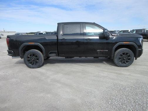 2025 GMC Sierra 2500 AT4