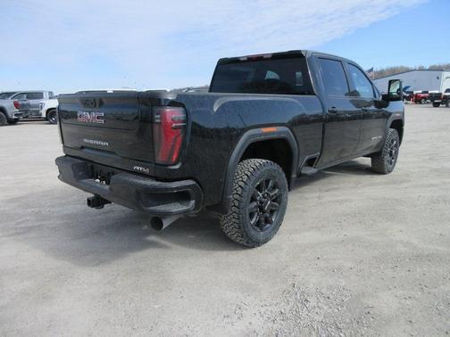 2025 GMC Sierra 2500 AT4