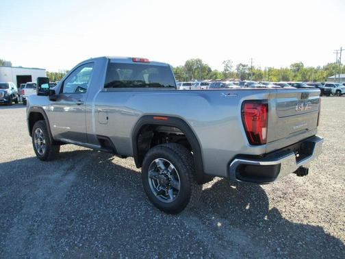2026 GMC Sierra 3500 SLE
