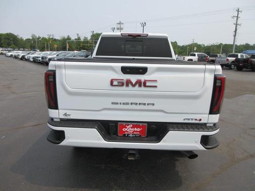 2024 GMC Sierra 2500 AT4