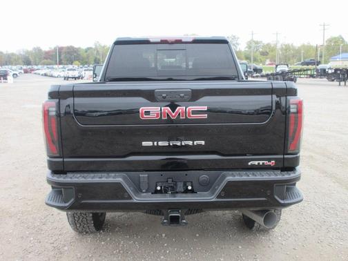 2026 GMC Sierra 3500 AT4