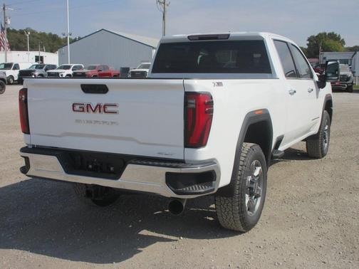 2026 GMC Sierra 2500 SLT
