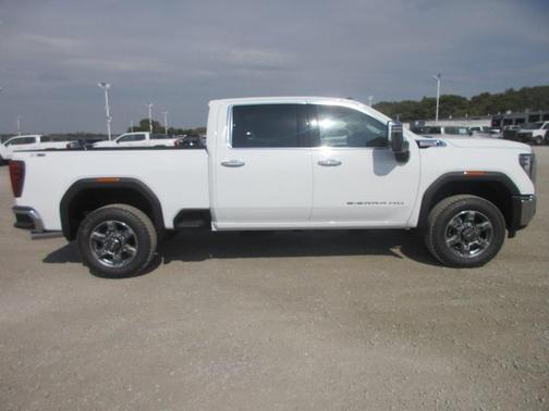 2026 GMC Sierra 2500 SLT