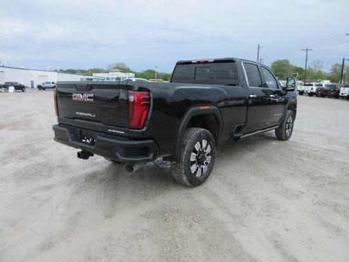 2025 GMC Sierra 3500 Denali