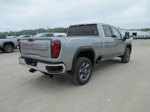 2025 GMC Sierra 3500 SLT