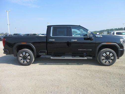2025 GMC Sierra 2500 Denali