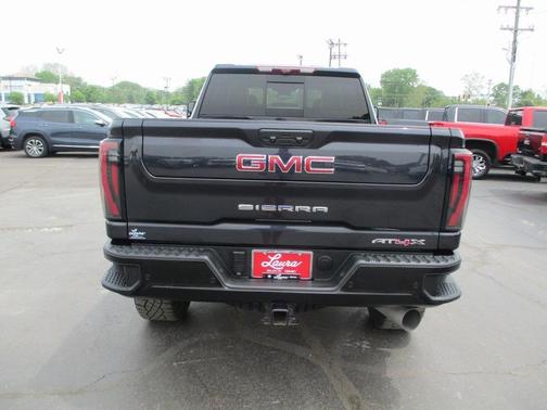 2024 GMC Sierra 2500 AT4X