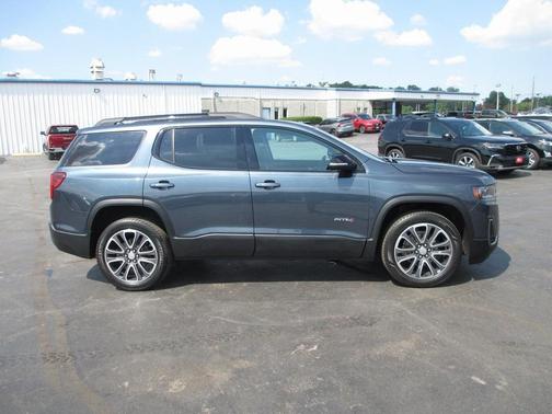 2020 GMC Acadia AT4