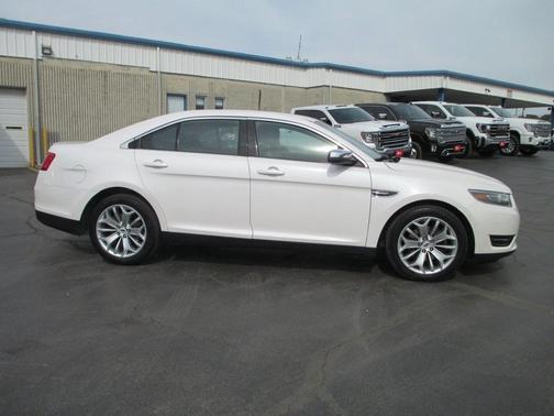 2016 Ford Taurus Limited