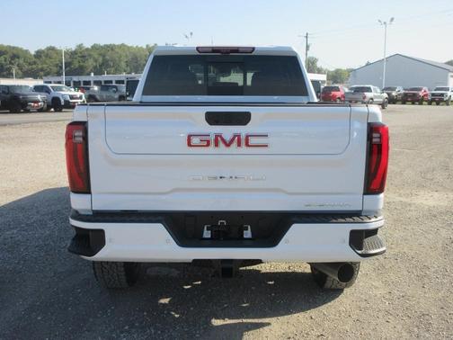 2026 GMC Sierra 2500 Denali