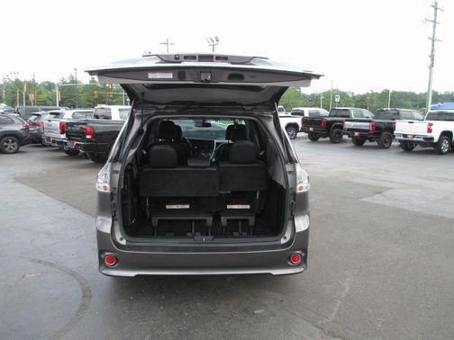 2015 Toyota Sienna SE