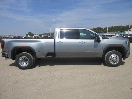 2026 GMC Sierra 3500 Denali Ultimate