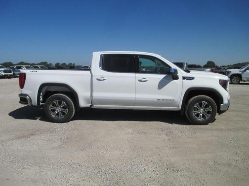 Summit White 2026 GMC Sierra 1500 SLE