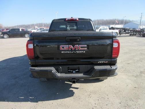 2025 GMC Canyon AT4