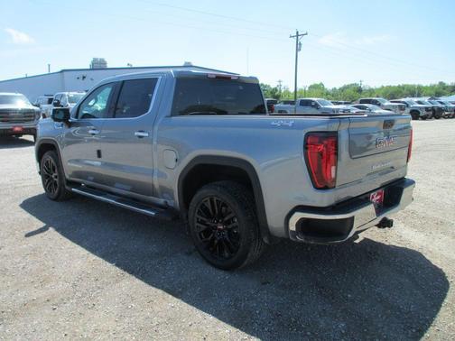 Sterling 2026 GMC Sierra 1500 SLT