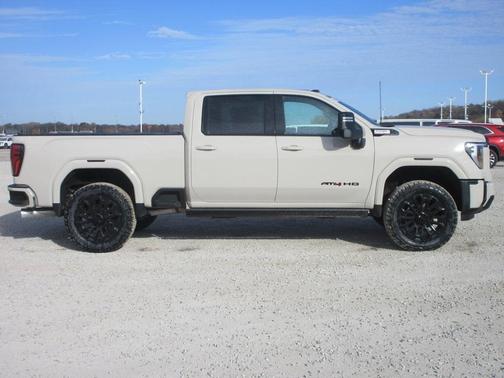 2026 GMC Sierra 3500 AT4