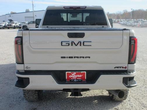 2026 GMC Sierra 3500 AT4