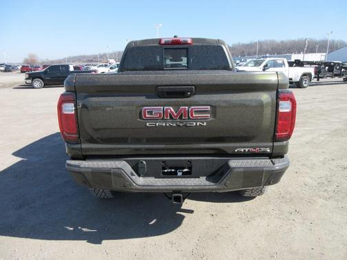 2025 GMC Canyon AT4