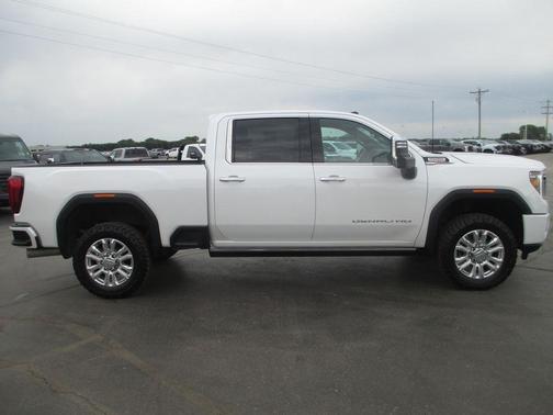 White Frost Tri-Coat 2022 GMC Sierra 3500 Denali