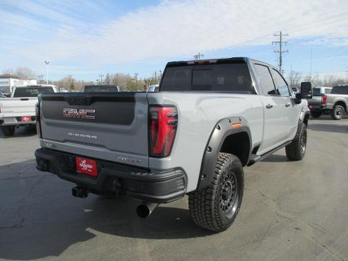2024 GMC Sierra 2500 AT4X