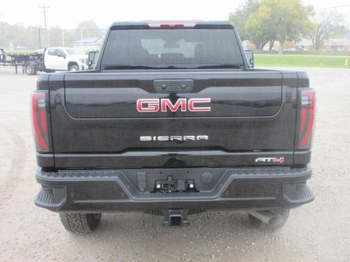 2026 GMC Sierra 2500 AT4