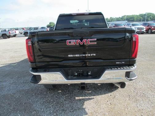 2025 GMC Sierra 3500 SLT