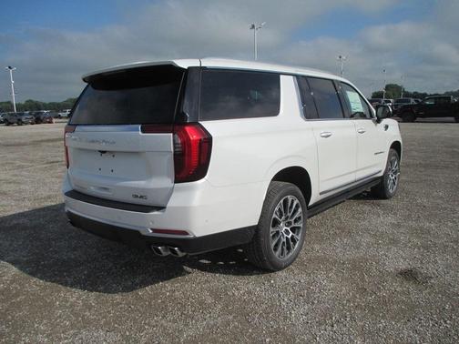 2025 GMC Yukon XL Denali