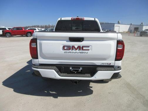 2025 GMC Canyon AT4