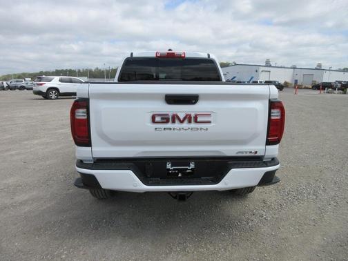 2025 GMC Canyon AT4