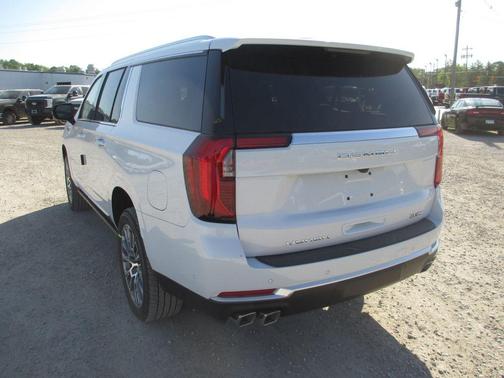 Glacier White 2026 GMC Yukon XL Denali