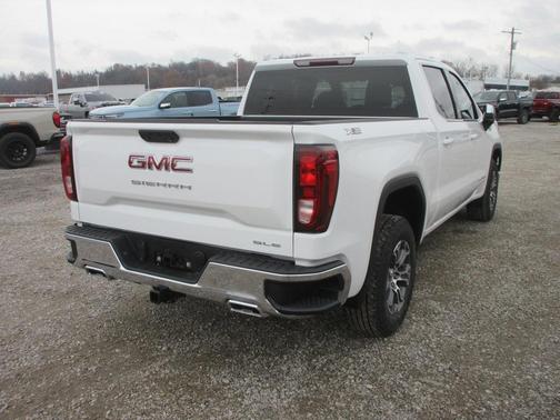 2026 GMC Sierra 1500 SLE