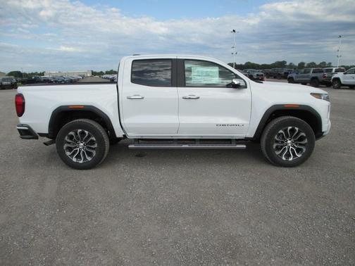 2025 GMC Canyon Denali