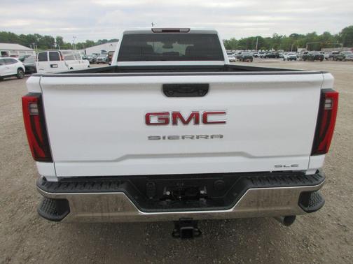 Summit White 2026 GMC Sierra 3500 SLE