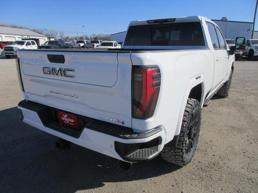 2026 GMC Sierra 2500 AT4