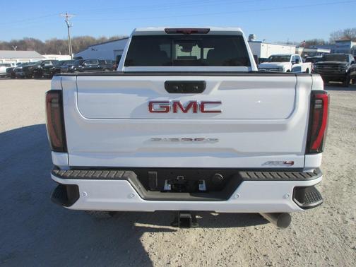 2026 GMC Sierra 2500 AT4