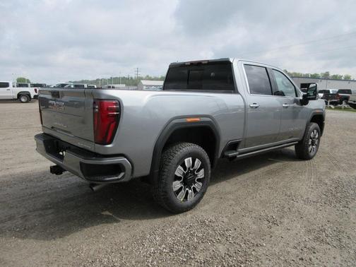 2025 GMC Sierra 2500 Denali