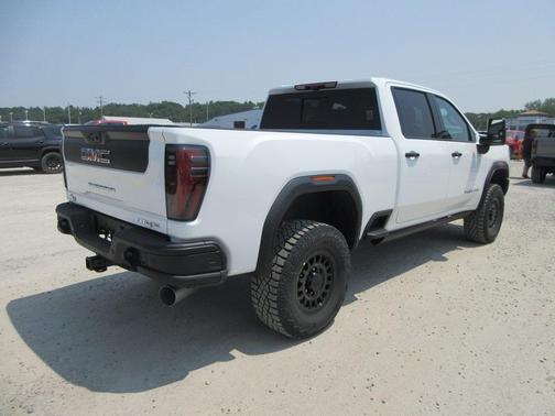 2025 GMC Sierra 2500 AT4X