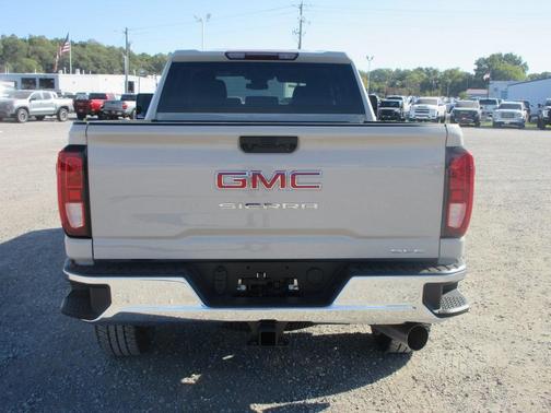 2026 GMC Sierra 2500 SLE