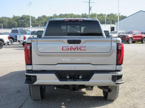2025 GMC Sierra 2500 Denali