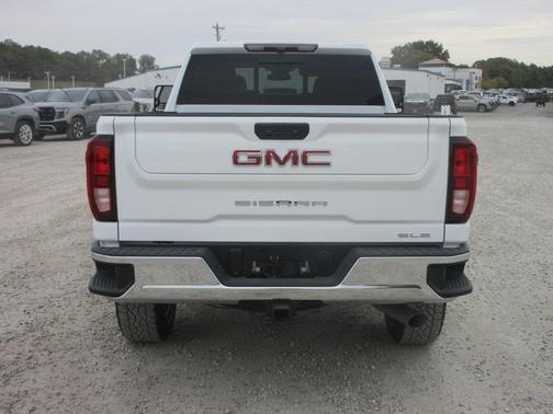 2026 GMC Sierra 2500 SLE