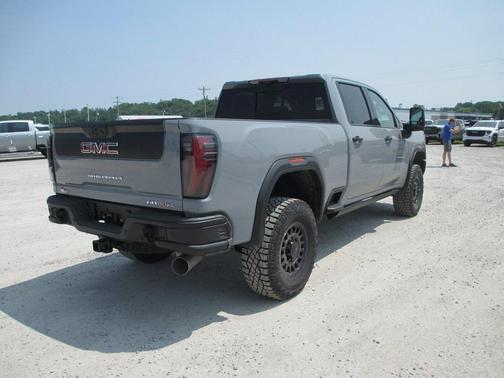 2025 GMC Sierra 2500 AT4X