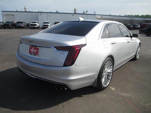 2020 Cadillac CT6 Luxury
