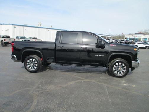 Black 2024 Chevrolet Silverado 2500 LT