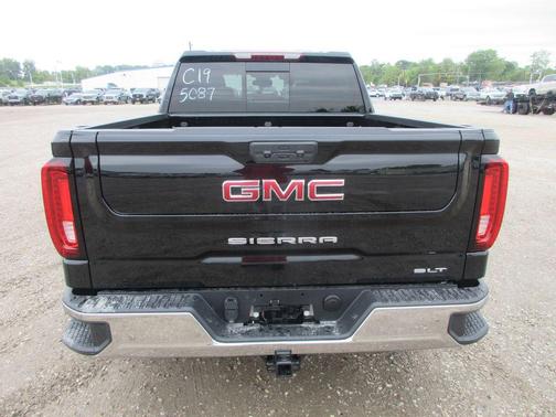 Onyx Black 2026 GMC Sierra 1500 SLT