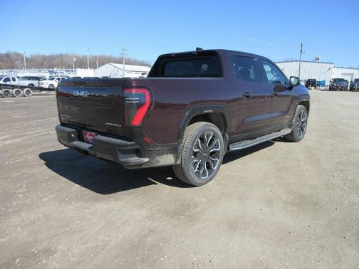 2025 GMC Sierra EV Denali