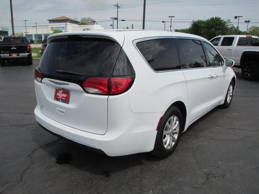 2018 Chrysler Pacifica Touring Plus