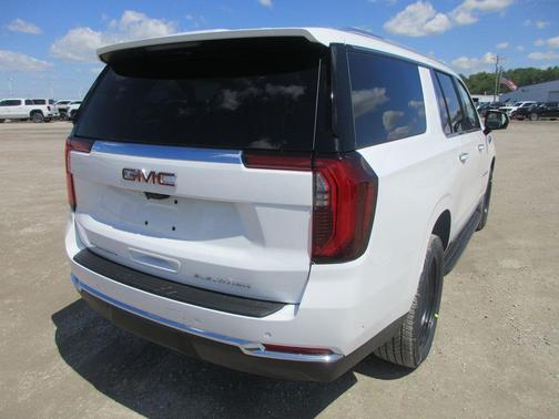 Summit White 2026 GMC Yukon XL Elevation