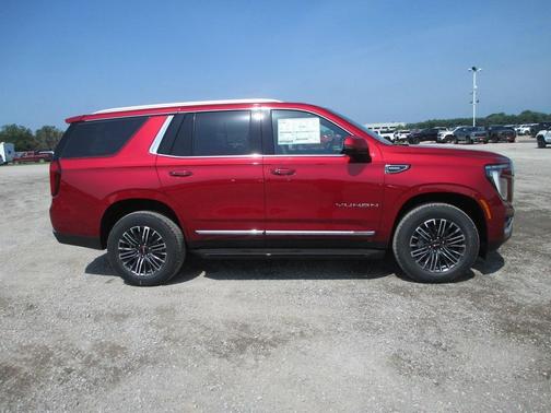 2025 GMC Yukon Elevation