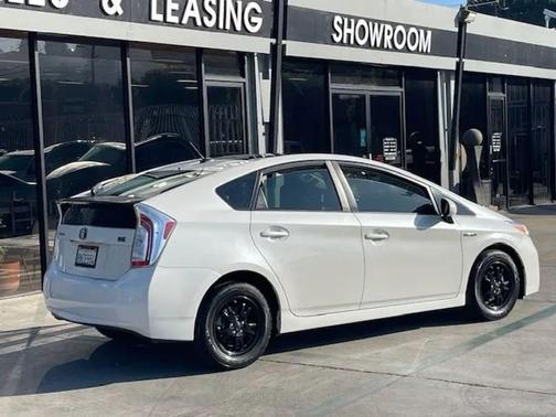 Super White 2013 Toyota Prius Three